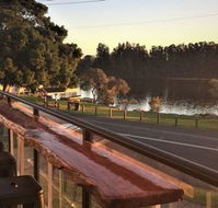 Wallis View Lakeside Family Retreat - Accommodation VIC