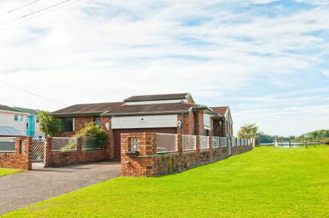 HAIS18G Riverside Delight - Accommodation VIC 1