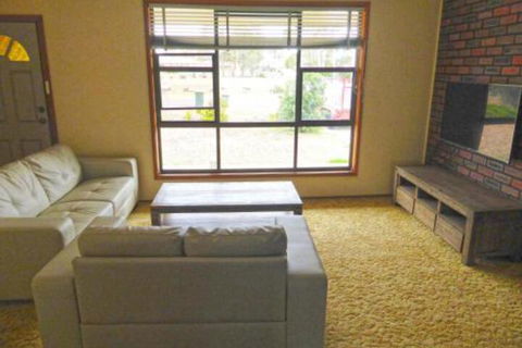 Kellys Getaway At Culburra Beach - Accommodation VIC 4