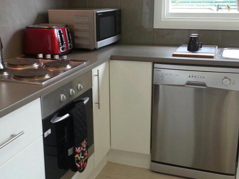 Chenery Retreat - Accommodation VIC 3