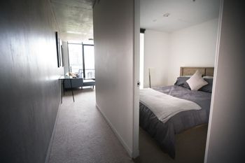 Spacious Apartment Close To Melbourne CBD - Accommodation VIC 2