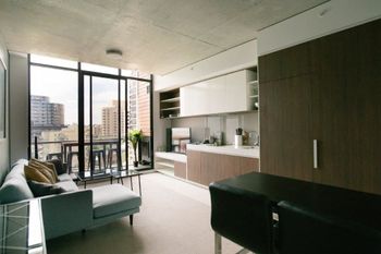 Spacious Apartment Close To Melbourne CBD - Accommodation VIC 6