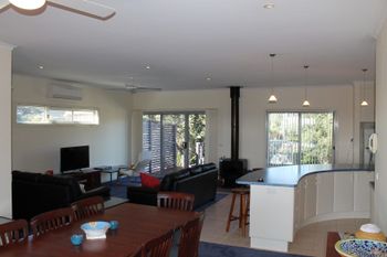Redrocks Retreat - Accommodation VIC 3