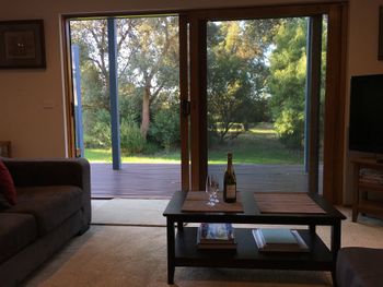 Uringah Rejuvenate Stays - Accommodation VIC 2