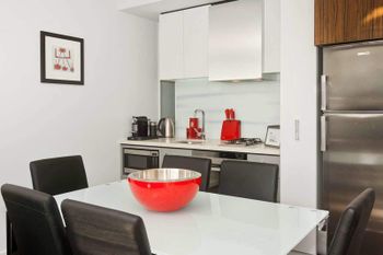 Executive Bay Views St. Kilda - Accommodation VIC 1