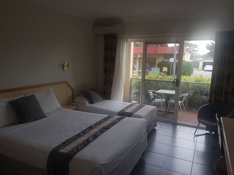 Jopen Cafe & Motel - Accommodation VIC 6