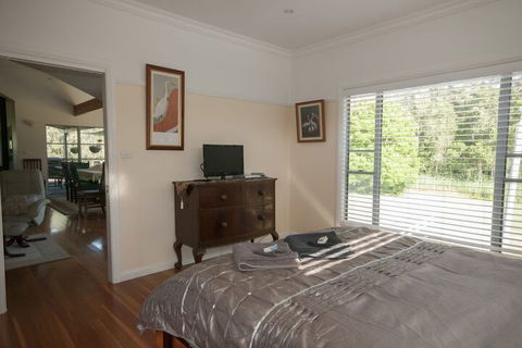 Crescent Head Farm - Accommodation VIC 5