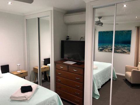 Beach & Bay Holiday House - Accommodation VIC 6