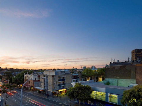 Y Hotel City South - Accommodation VIC 3