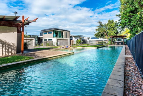 Blue Lagoon Villa B - Accommodation VIC 3