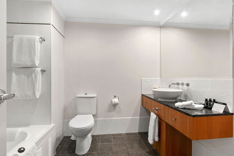 Poolside Apt In Alamanda Beachfront Resort 67 - Accommodation VIC 6