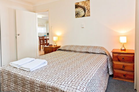 Silver Sands Apartments - Accommodation VIC 3