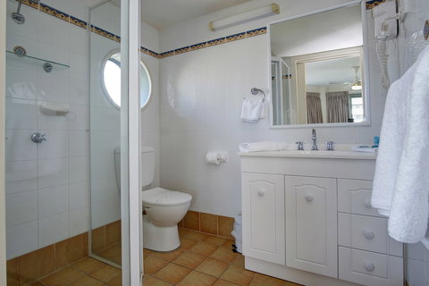 Sails Luxury Apartments, Forster - Accommodation VIC 5