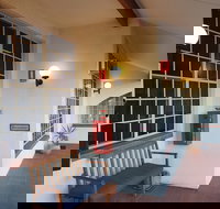 McNevin's Warwick Motel - Accommodation VIC