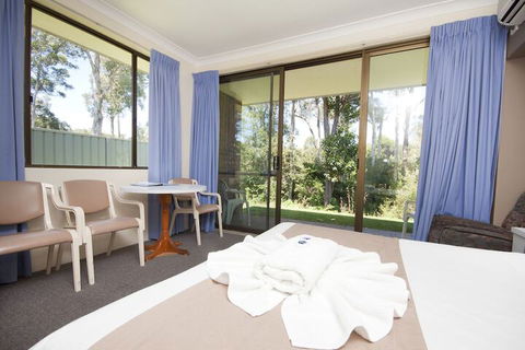 Island Palms Motor Inn - Accommodation VIC 7