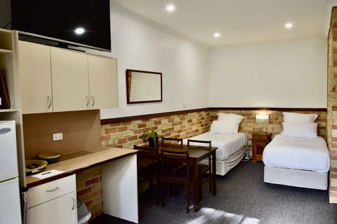 Edge Of The Forest - Accommodation VIC 3