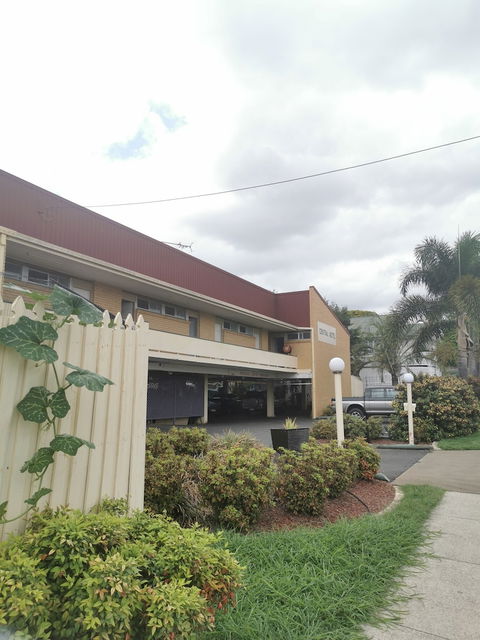 Central Motel Ipswich - Accommodation VIC 3