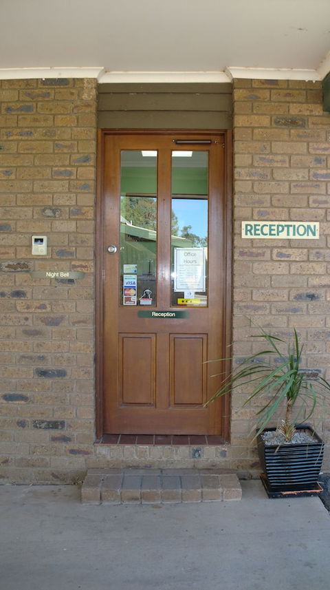 Tooleybuc Motel - Accommodation VIC 3