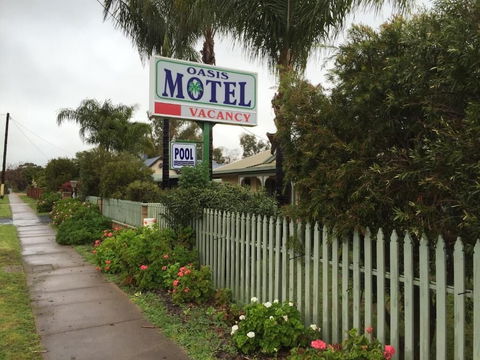Oasis Motel Peak Hill - Accommodation VIC 6