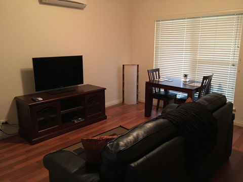 Hahndorf Oak Tree Cottages - Accommodation VIC 5