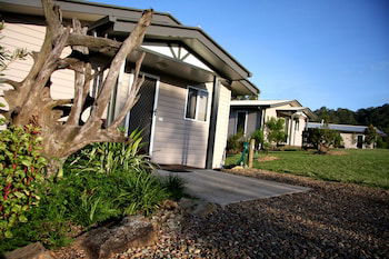 Yabbaloumba Retreat - Accommodation VIC 3
