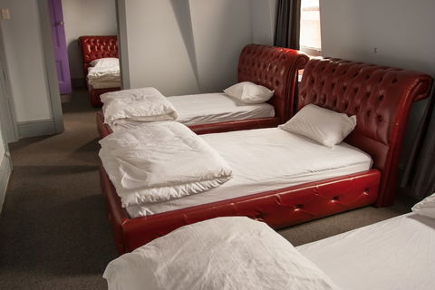 The Backpackers Imperial Hotel - Hostel - Accommodation VIC 3