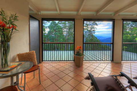 Mapleton Falls Accommodation - Accommodation VIC 4