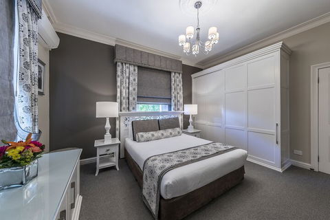 Grand Mercure Basildene Manor - Accommodation VIC 4