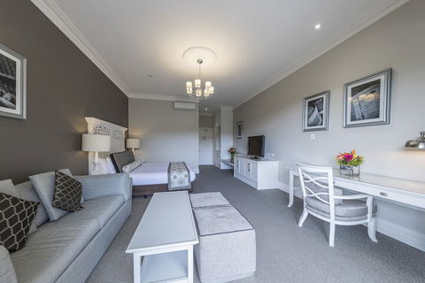 Grand Mercure Basildene Manor - Accommodation VIC 1