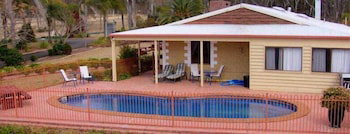 Copper Country Motor Inn & Restaurant - Accommodation VIC 3