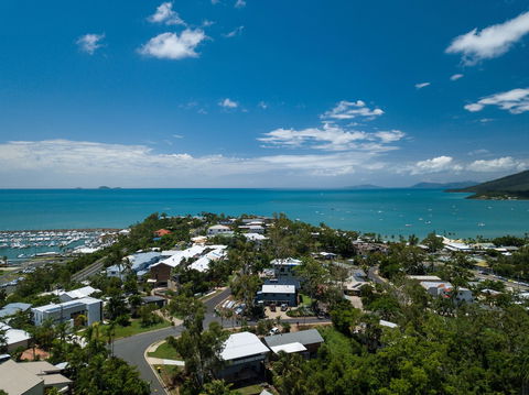 Waves - Accommodation VIC 5