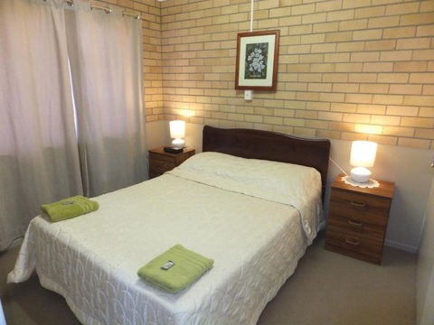 Sunrise Units - Accommodation VIC 2