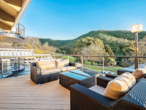 The Sebel Pinnacle Valley Resort - Accommodation VIC 3