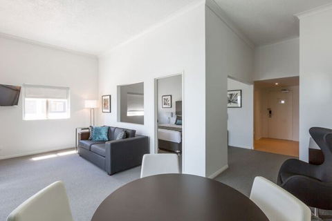 Ramada By Wyndham Hope Harbour - Accommodation VIC 5