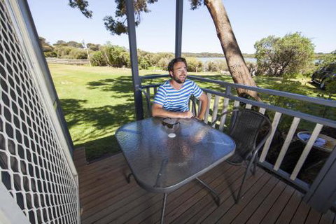 Lakeside Tourist Park - Accommodation VIC 3