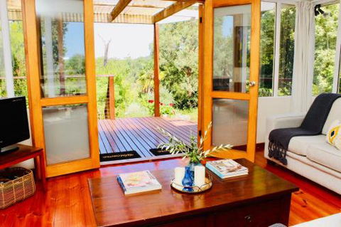 Nagoondie Studio - Accommodation VIC 6