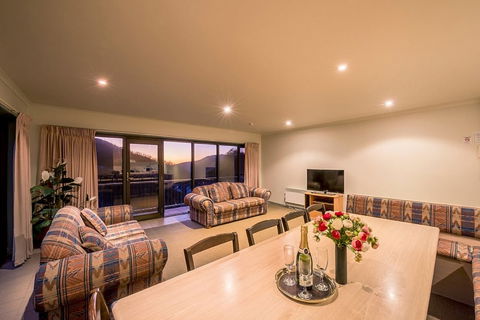 Falls Creek Country Club - Accommodation VIC 3