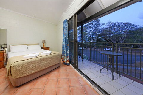 Whitsunday Waterfront Apartments - Accommodation VIC 1