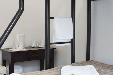 Brunswick Hotel Hostel - Accommodation VIC 6