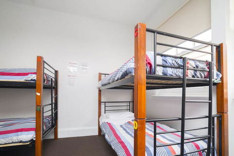 Brunswick Hotel Hostel - Accommodation VIC 1
