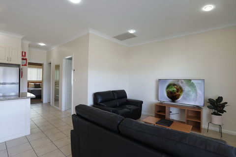 Cadman Motor Inn & Apartments - Accommodation VIC 1