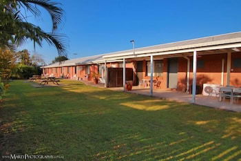 Morayfield Tavern & Motel - Accommodation VIC 0