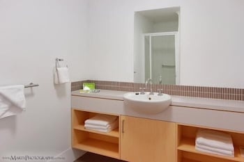 Morayfield Tavern & Motel - Accommodation VIC 5