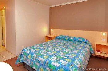 Morayfield Tavern & Motel - Accommodation VIC 4