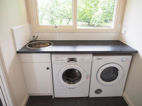Tahara Cottage - Accommodation VIC 3