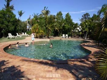 Eli Waters QLD Accommodation VIC