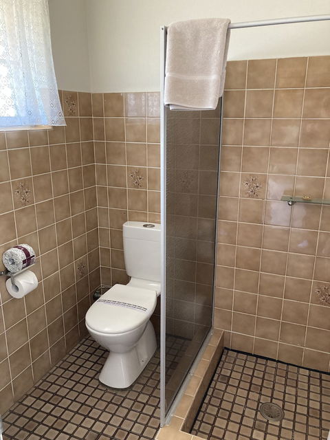 Golden Grain Motor Inn - Accommodation VIC 5