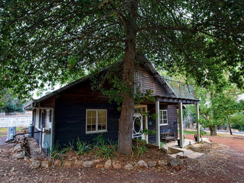 Oak Tree Barn Bridgetown - Accommodation VIC 2