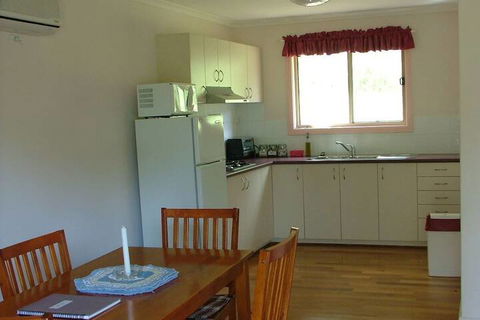 Peacehaven Country Cottages - Accommodation VIC 5