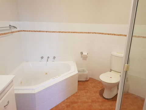 Flexi 3 At Belmont - Accommodation VIC 2